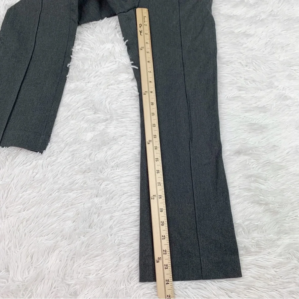 Loft petite high rise kick cropped pin tuck pants in grey‎ flat front - Picture 3 of 14